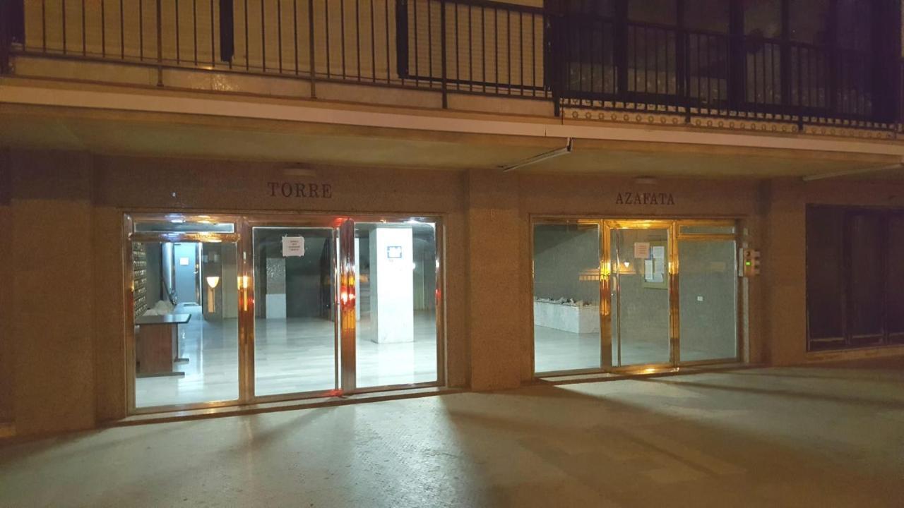 Torre Azafata Apartment Arenales del Sol Bagian luar foto