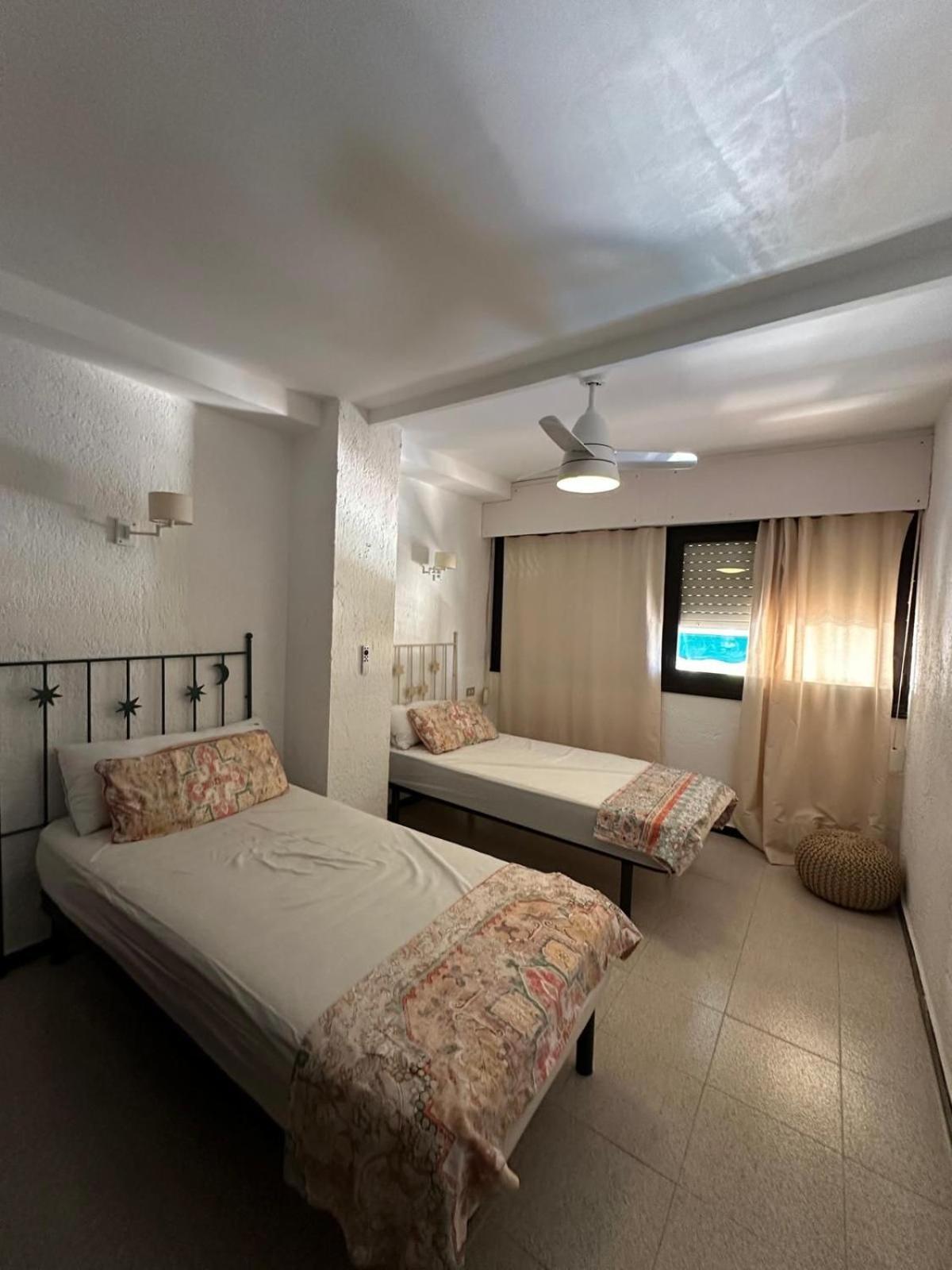 Torre Azafata Apartment Arenales del Sol Bagian luar foto